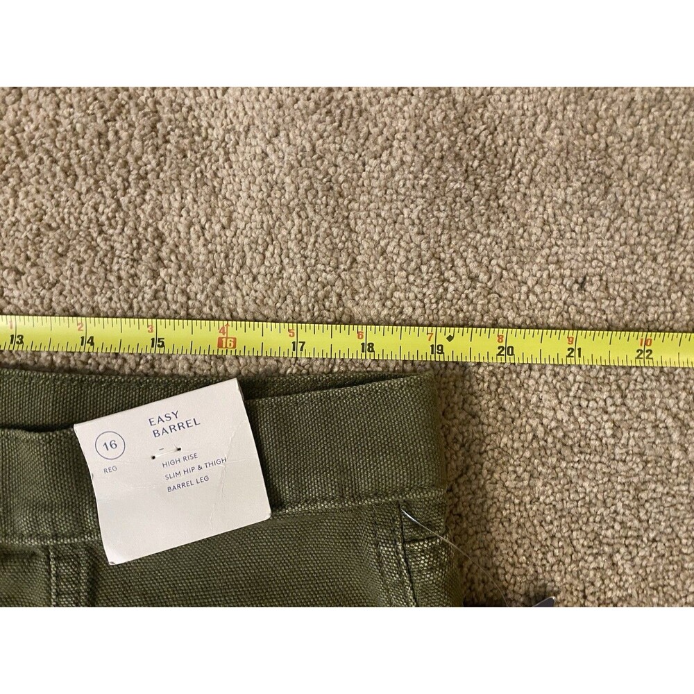 Universal Thread Women's High-Rise Baggy Utility Barrel Jeans Camo Green Size 16 - Picture 8 of 14